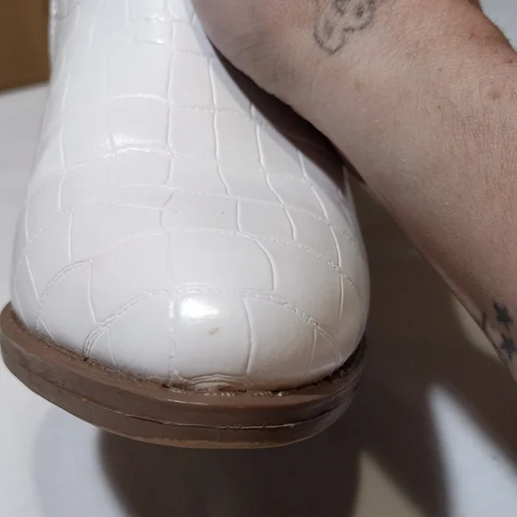 Sugar Tula Vegan Leather Snake Skin Pointed Toe Western Ankle Boots - Picture 16 of 16